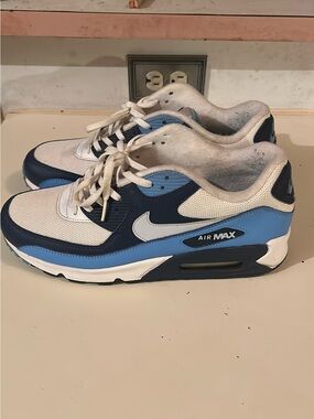 Nike Air Max White, Light Blue & Navy Running Shoes